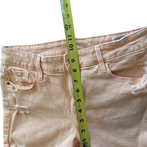 Old Navy Womens Light Pink Distressed Denim Shorts Size 8 - Picture 6 of 7